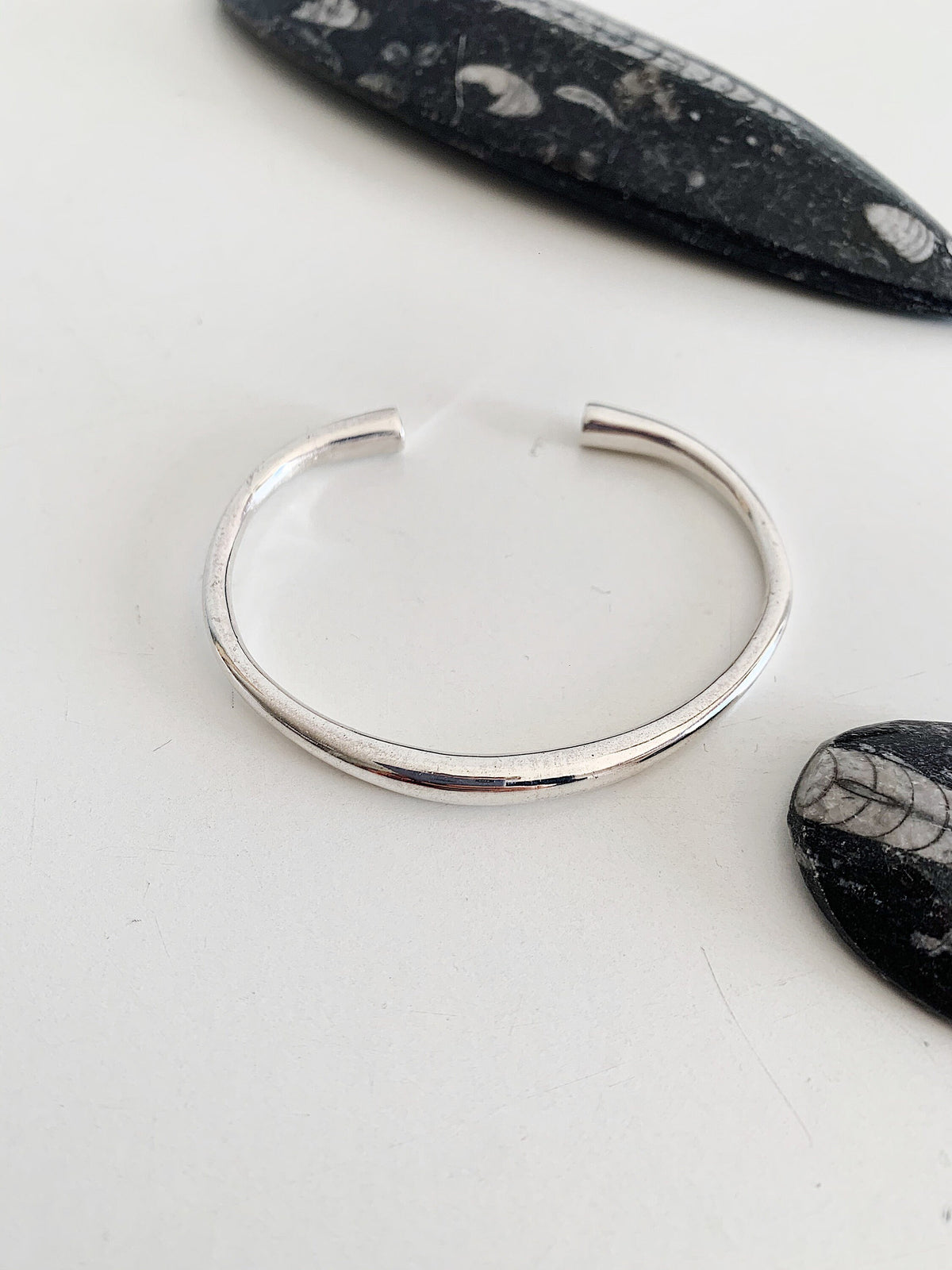 Solid sterling Silver 925 curvy cuff bracelet - KathyRossJewelry