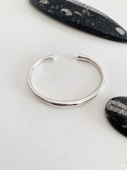 Solid sterling Silver 925 curvy cuff bracelet - KathyRossJewelry