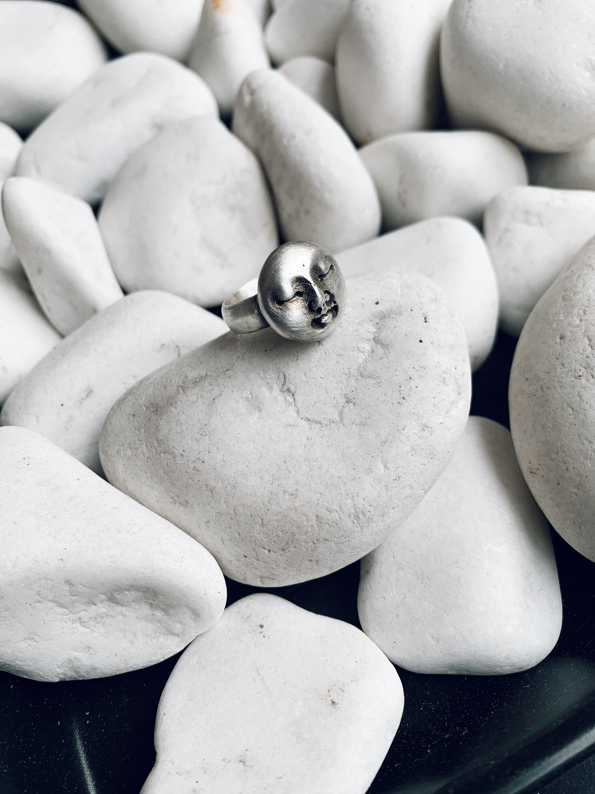 Full moon face round signet chevalier sterling solid silver 925 ring - KathyRossJewelry