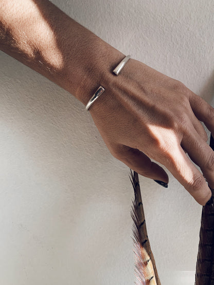 Solid sterling Silver 925 curvy cuff bracelet - KathyRossJewelry