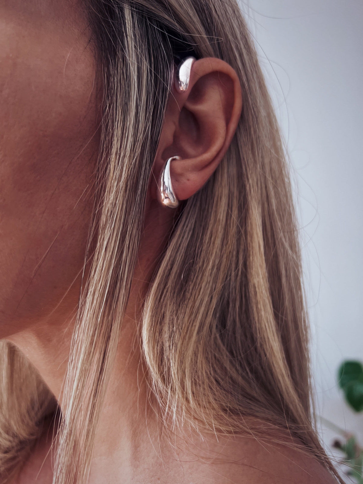 Silver Ear Cuff: curvy earring for no Piercing ears - KathyRossJewelry