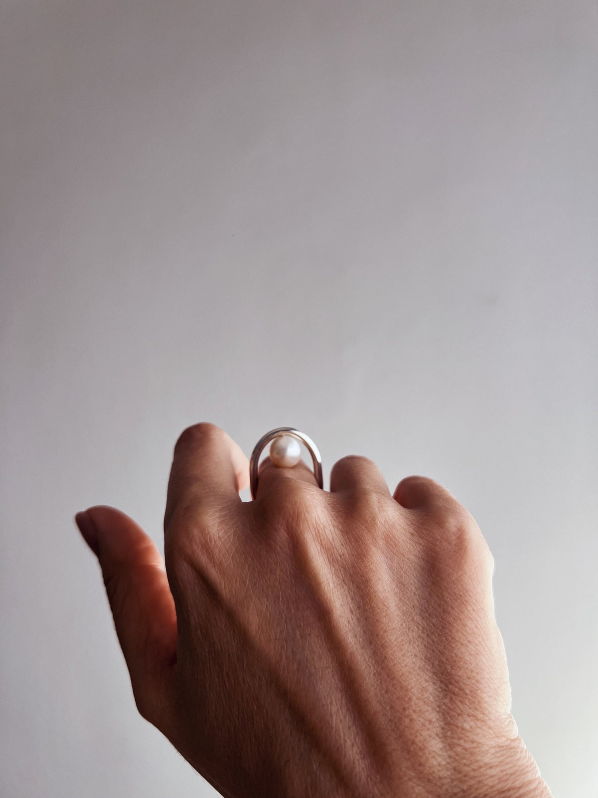 Fine pearl and silver minimalist ring - KathyRossJewelry