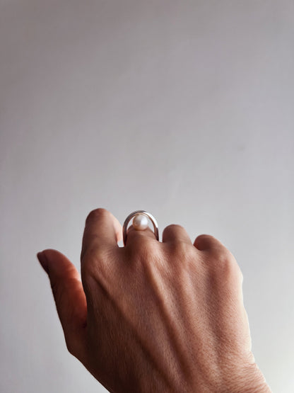 Fine pearl and silver minimalist ring - KathyRossJewelry