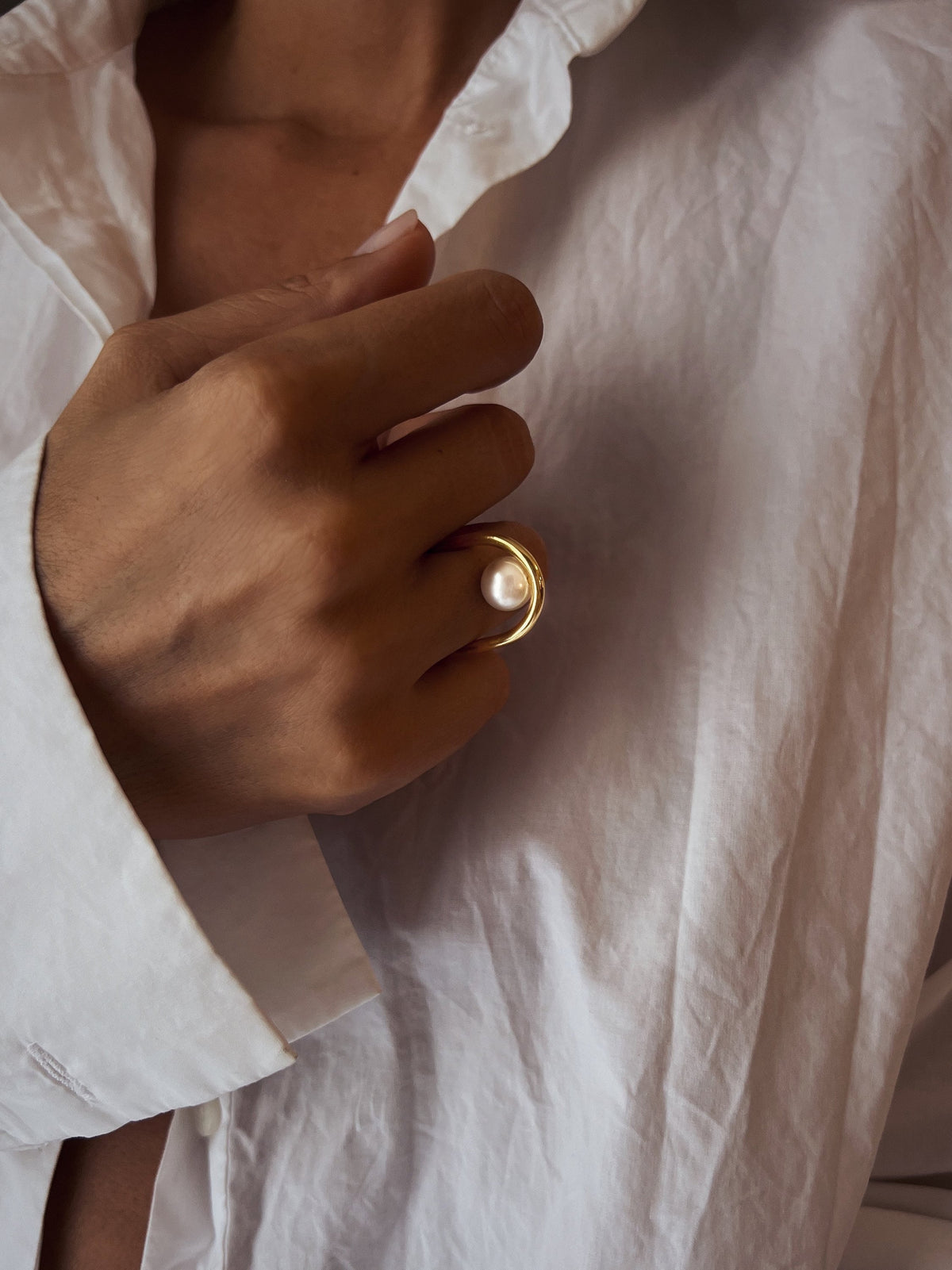Fine pearl and silver minimalist ring - KathyRossJewelry