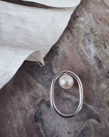 Fine pearl and silver minimalist ring - KathyRossJewelry