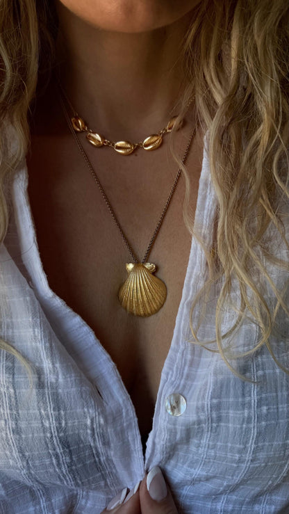 Gold Shell Necklace with Pearl : 18k gold filled on silver 925 pendant and chain - KathyRossJewelry