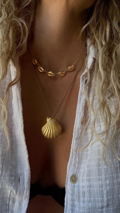 Gold Shell Necklace with Pearl : 18k gold filled on silver 925 pendant and chain - KathyRossJewelry