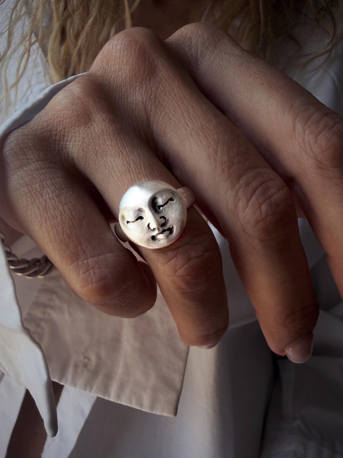 Full moon face round signet chevalier sterling solid silver 925 ring - KathyRossJewelry