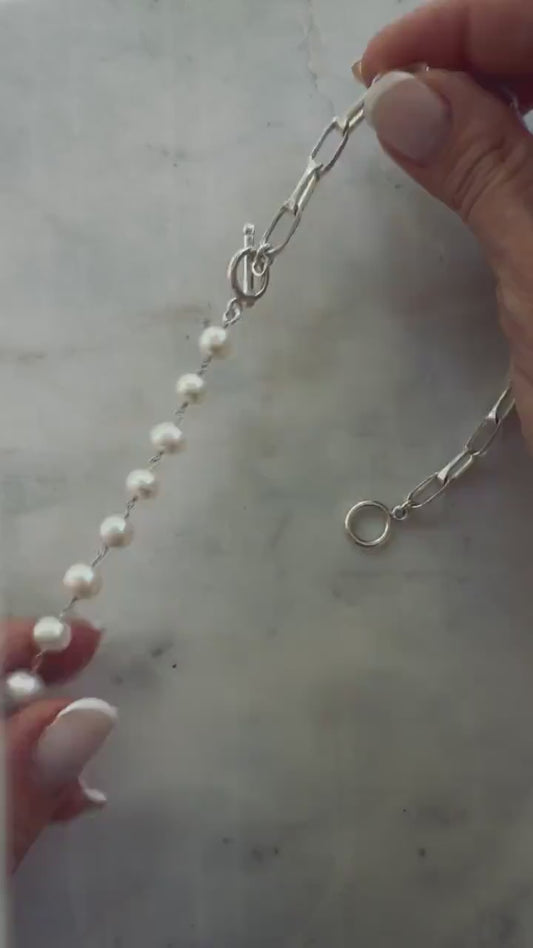 Silver necklace and bracelets with pearls : solid paperclip chain and rosary