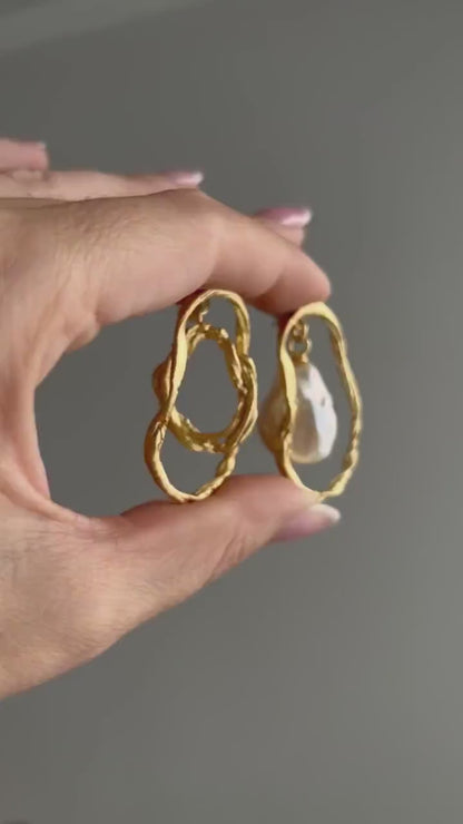 Baroque Pearl Ear Jackets earrings : 18k gold filled on sterling silver 925