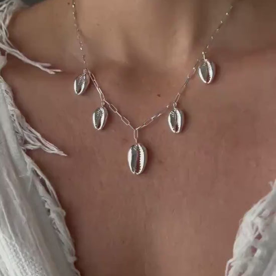 Silver 925 puka Shell Necklace: paperclip chain and multiple charms