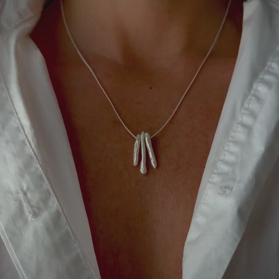 Floating pearls necklace : natural freshwater white baroque pearls on 18k gold filled chain