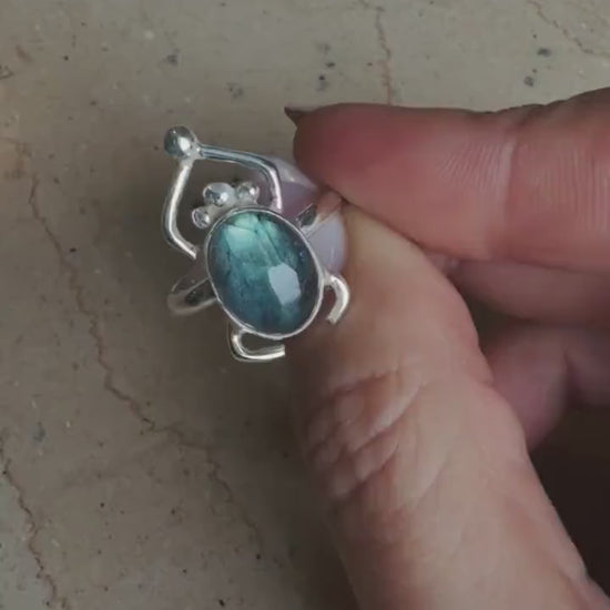 Labradorite Spectrolite scarab ring on sterling silver 925
