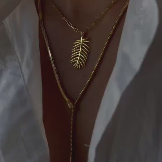 Gold Palm Leaf Necklace: 18k gold filled on silver 925 pendant and chain