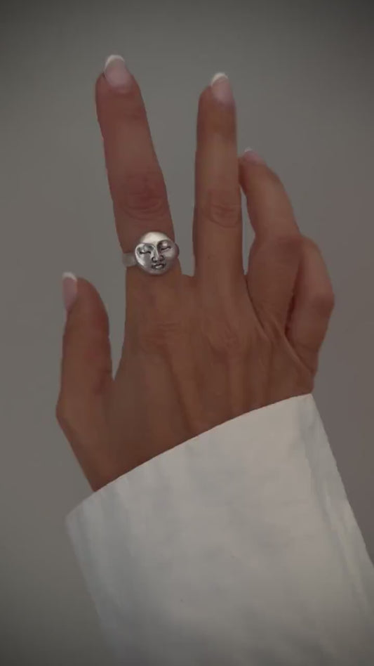 Full moon face round signet chevalier sterling solid silver 925 ring