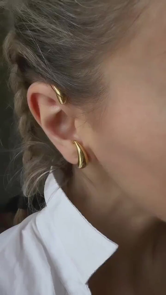 Silver Ear Cuff: curvy earring for no Piercing ears